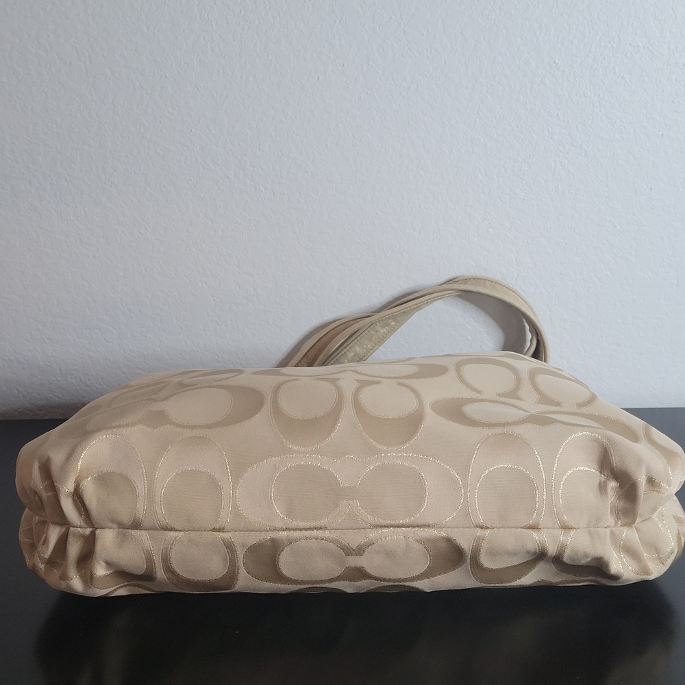 Coach Poppy Lurex Glam Signature Shoulder bag/Tote - Picture 14 of 16